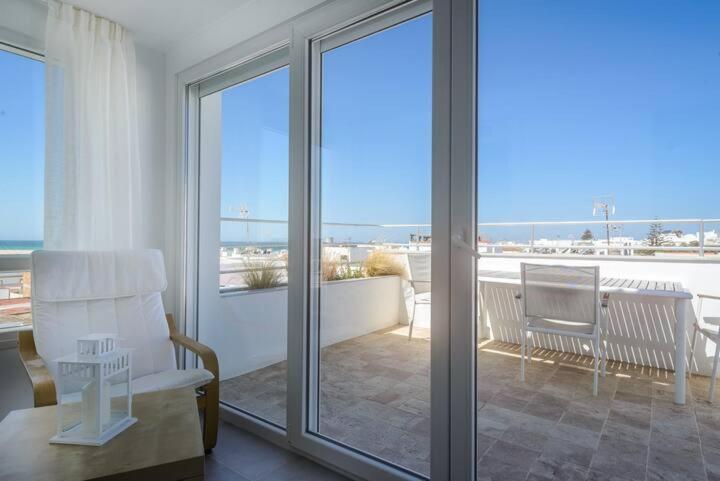 Apartamento Con Terraza Vistas Al Mar. Кониль-де-ла-Фронтера Экстерьер фото